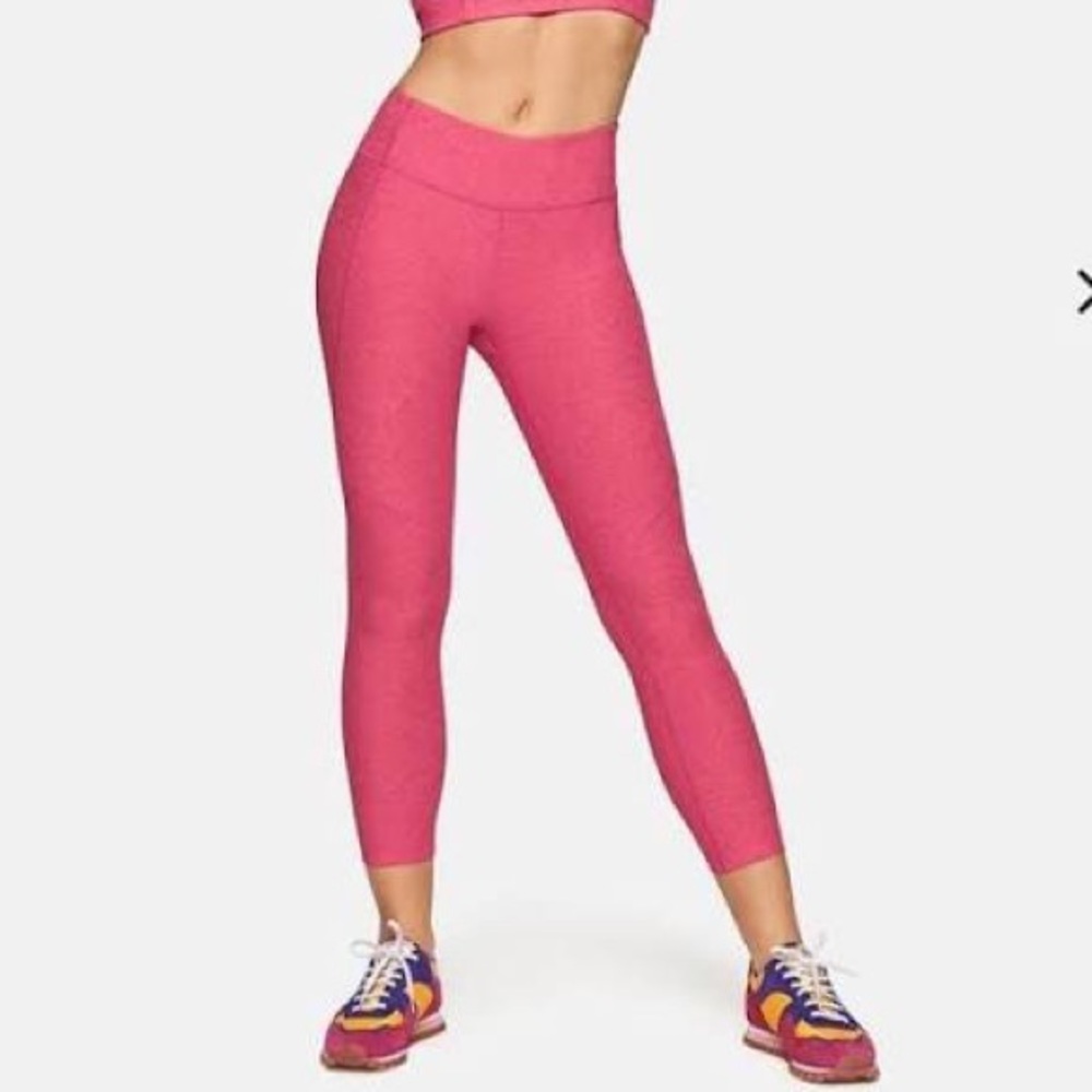 NWT Outdoor Voices‎ 3/4 warmup leggings in Flamingo size small